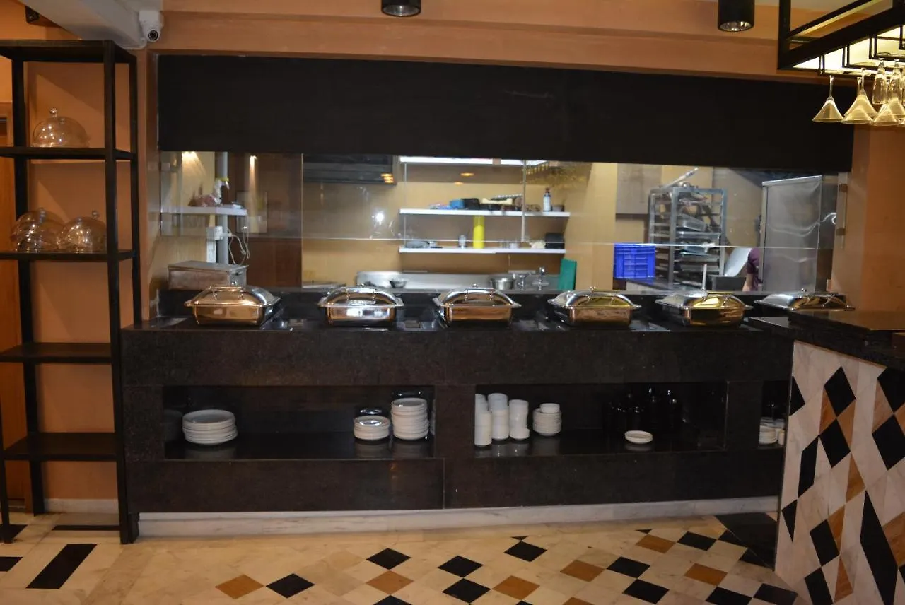 Fabhotel Naivara Boutique Udaipur 3*,