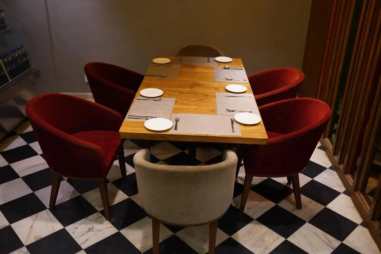 Hotel Fabhotel Naivara Boutique Udaipur
