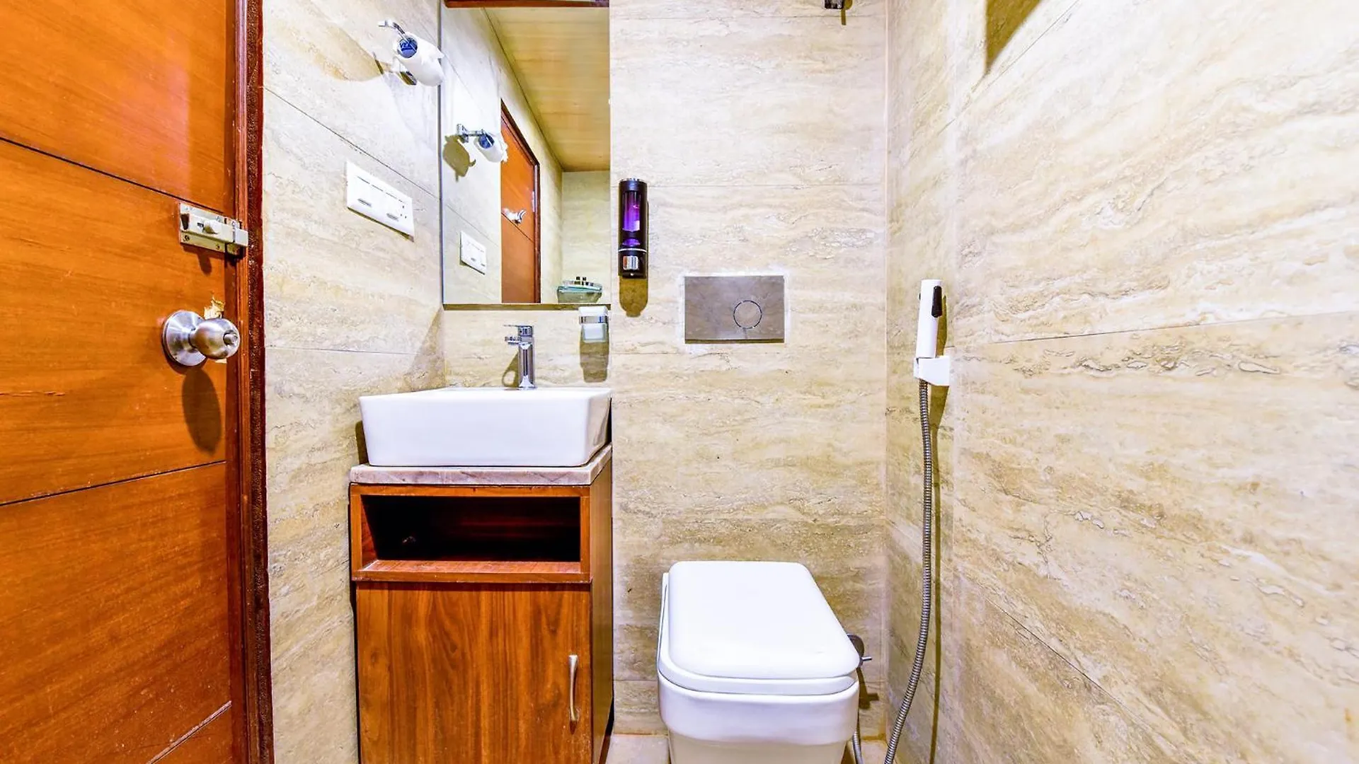 Fabhotel Naivara Boutique Udaipur