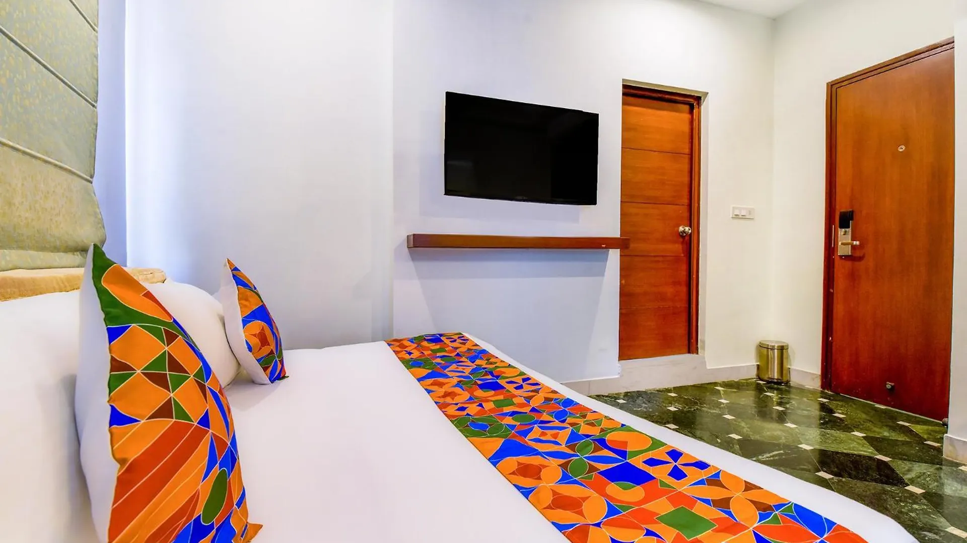 Fabhotel Naivara Boutique Udaipur